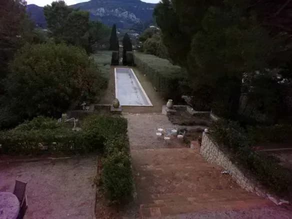 image N° 8 de la vente